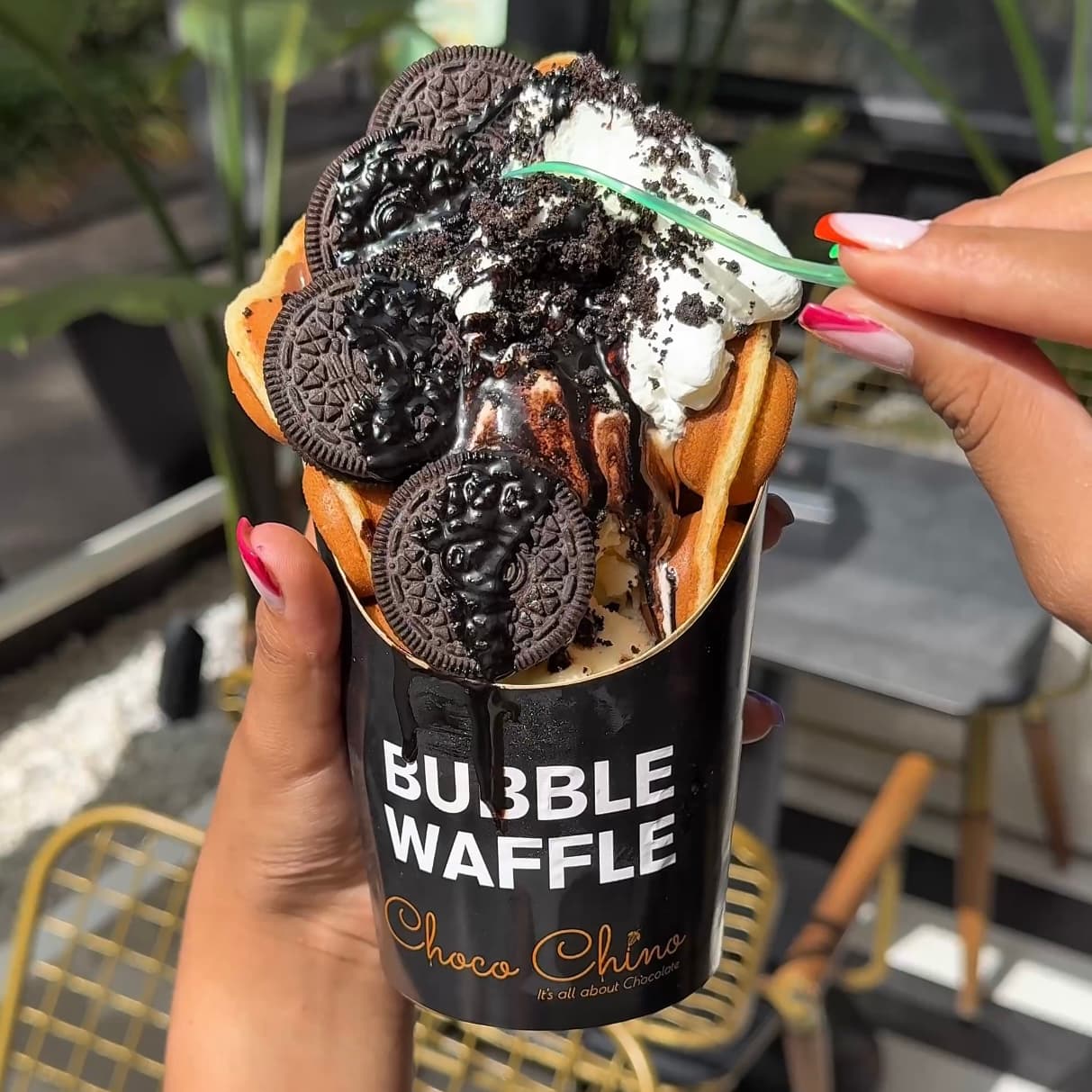 Oreo Bubble Waffle